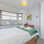 4Br With Private Parking