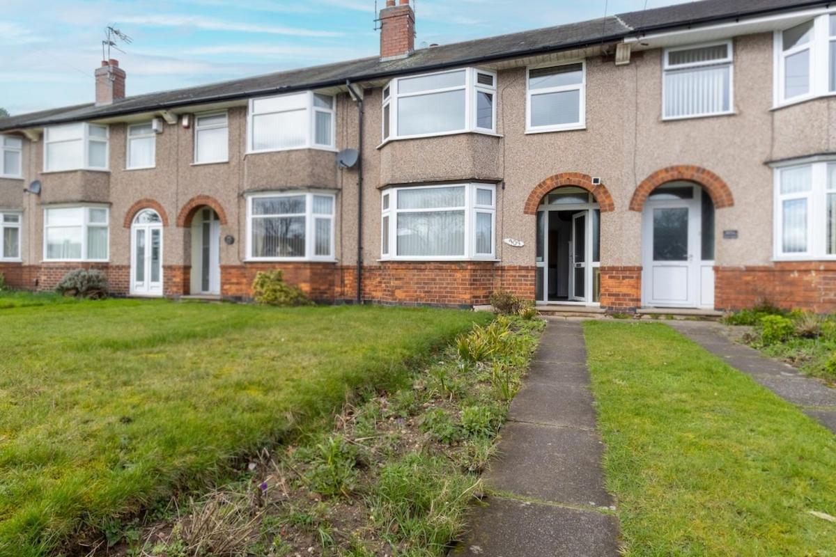 Holiday home 4br With Private Parking