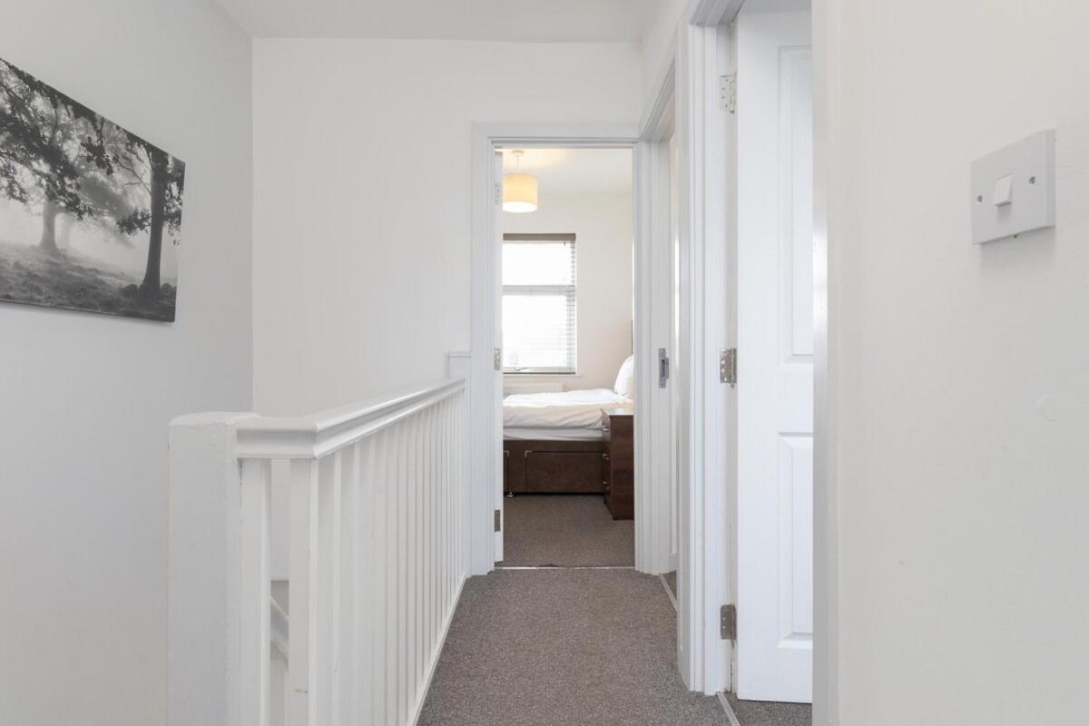 4br With Private Parking Сasa de vacaciones *